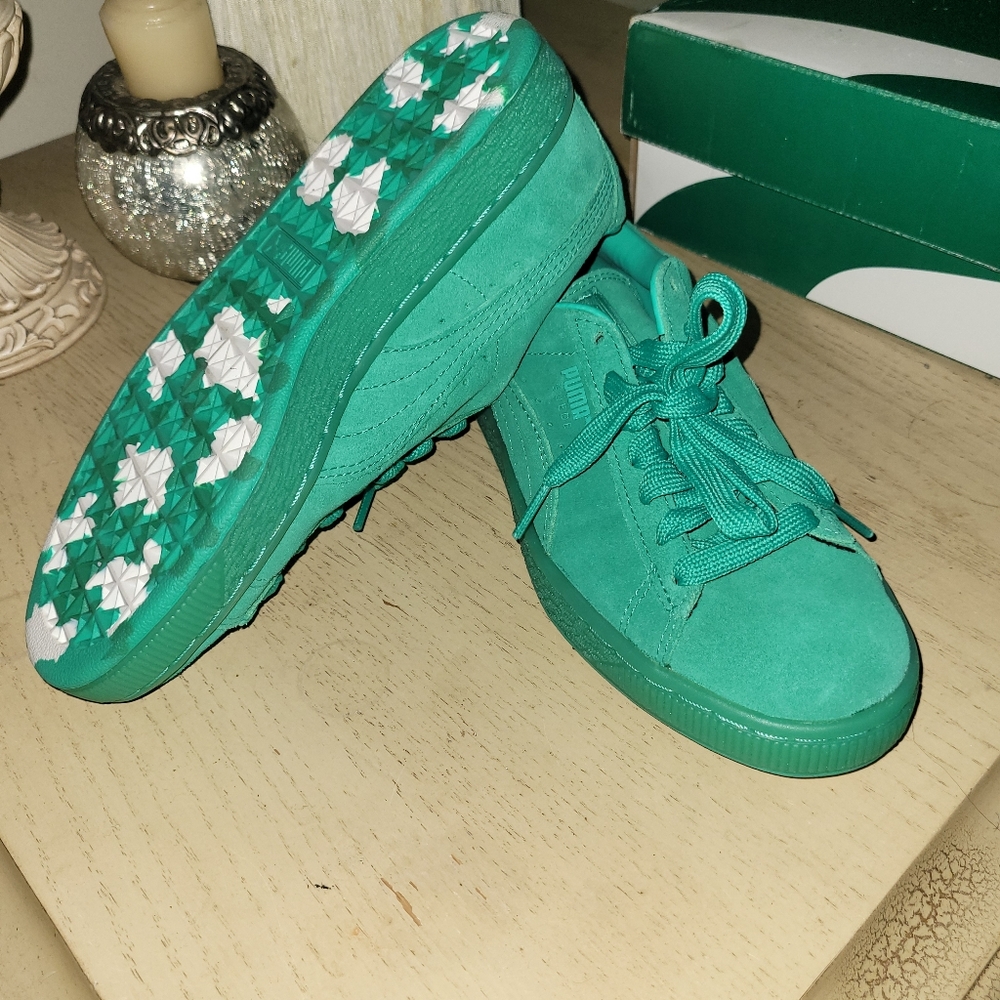 Cute kicks